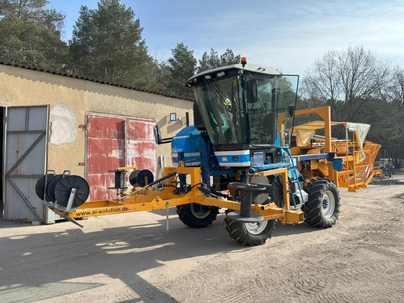 Sonstige Obsttechnik & Weinbautechnik Türe ait Sonstige New Holland Braud Kirpy, Gebrauchtmaschine içinde Beelitz (resim 1)