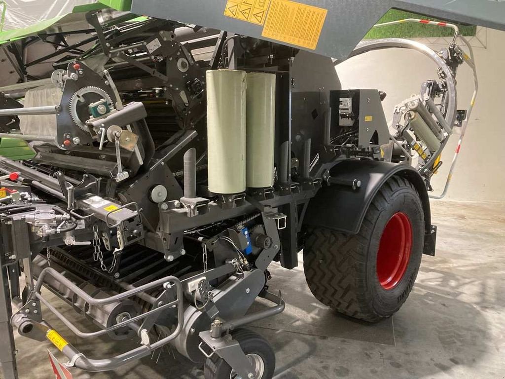 Sonstige Pressen del tipo Fendt Rotana 130 F Combi, Gebrauchtmaschine In Wallern (Immagine 11)