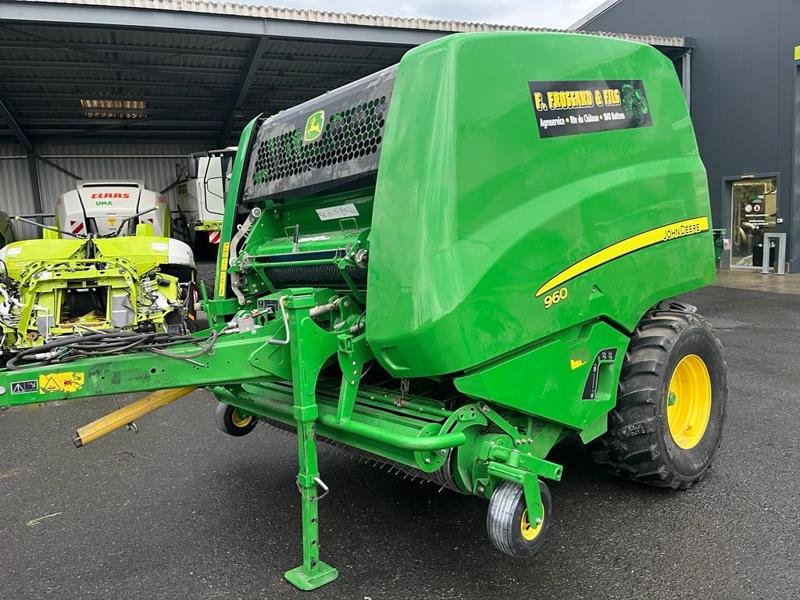 Sonstige Pressen van het type John Deere 960, Gebrauchtmaschine in Domdidier (Foto 2)