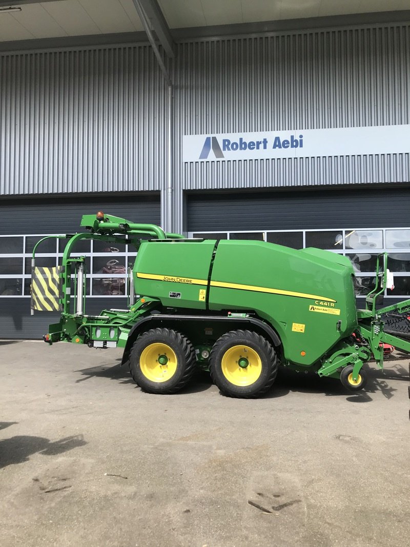 Sonstige Pressen of the type John Deere C 441 R, Ausstellungsmaschine in Henau (Picture 1)