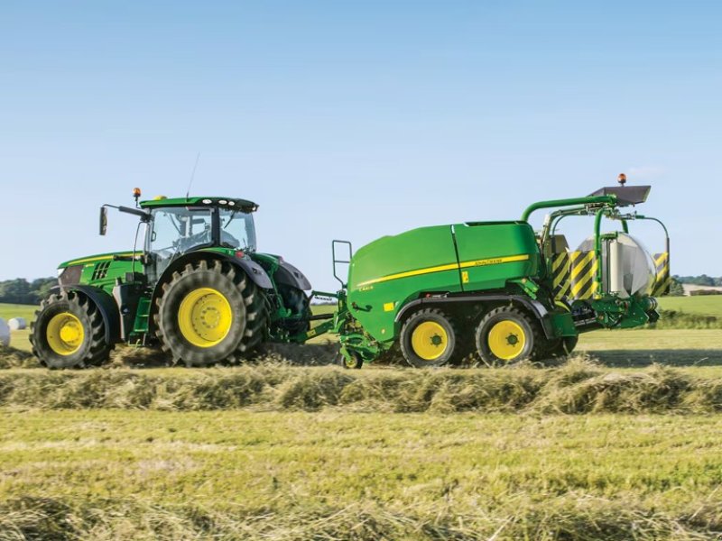 Sonstige Pressen van het type John Deere C441R, Ausstellungsmaschine in Lengnau (Foto 1)