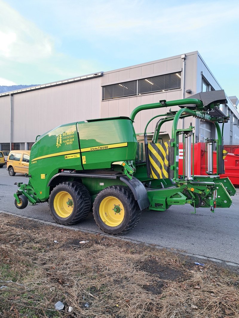 Sonstige Pressen typu John Deere C441R, Gebrauchtmaschine v Landquart (Obrázek 3)