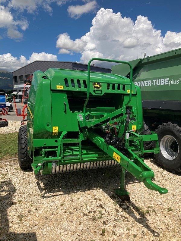 Sonstige Pressen типа John Deere F 441 M, Neumaschine в Chavornay (Фотография 2)