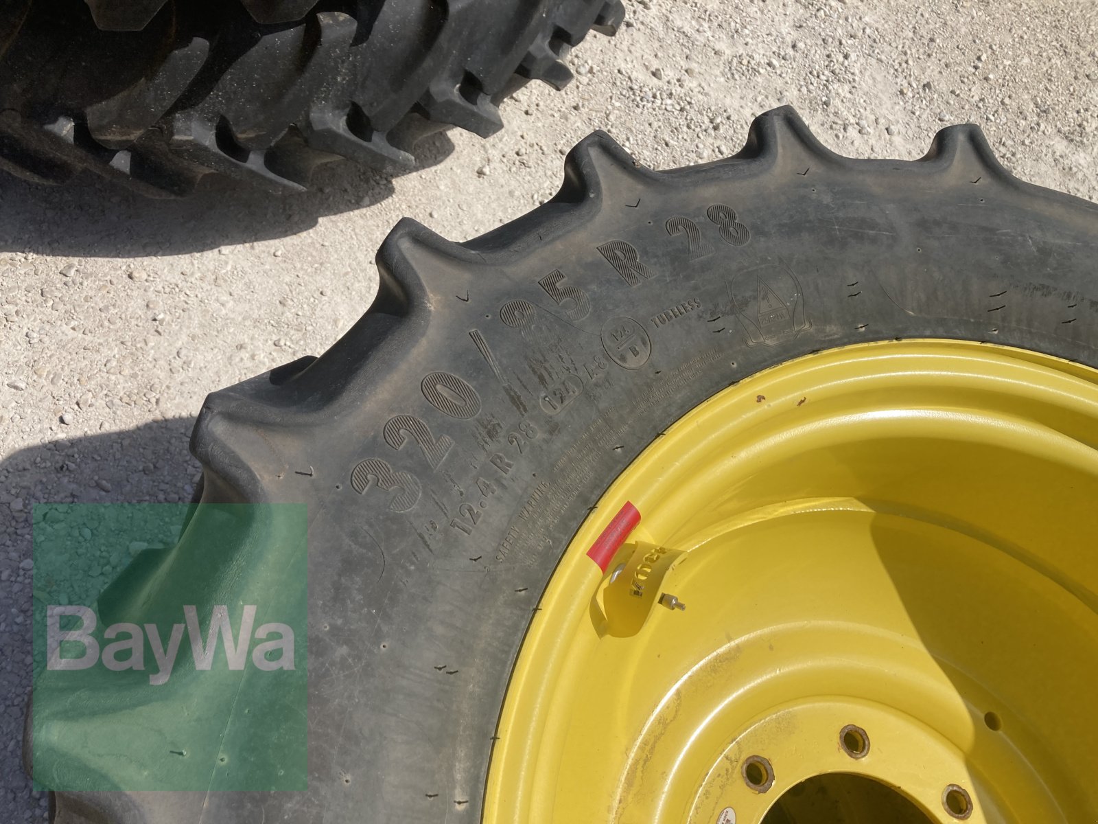 Sonstige Räder & Reifen & Felgen typu Alliance Alliance 320/85 R28 + 340/85 R46 Pflegeräder John Deere 6R, Gebrauchtmaschine w Dinkelsbühl (Zdjęcie 9)