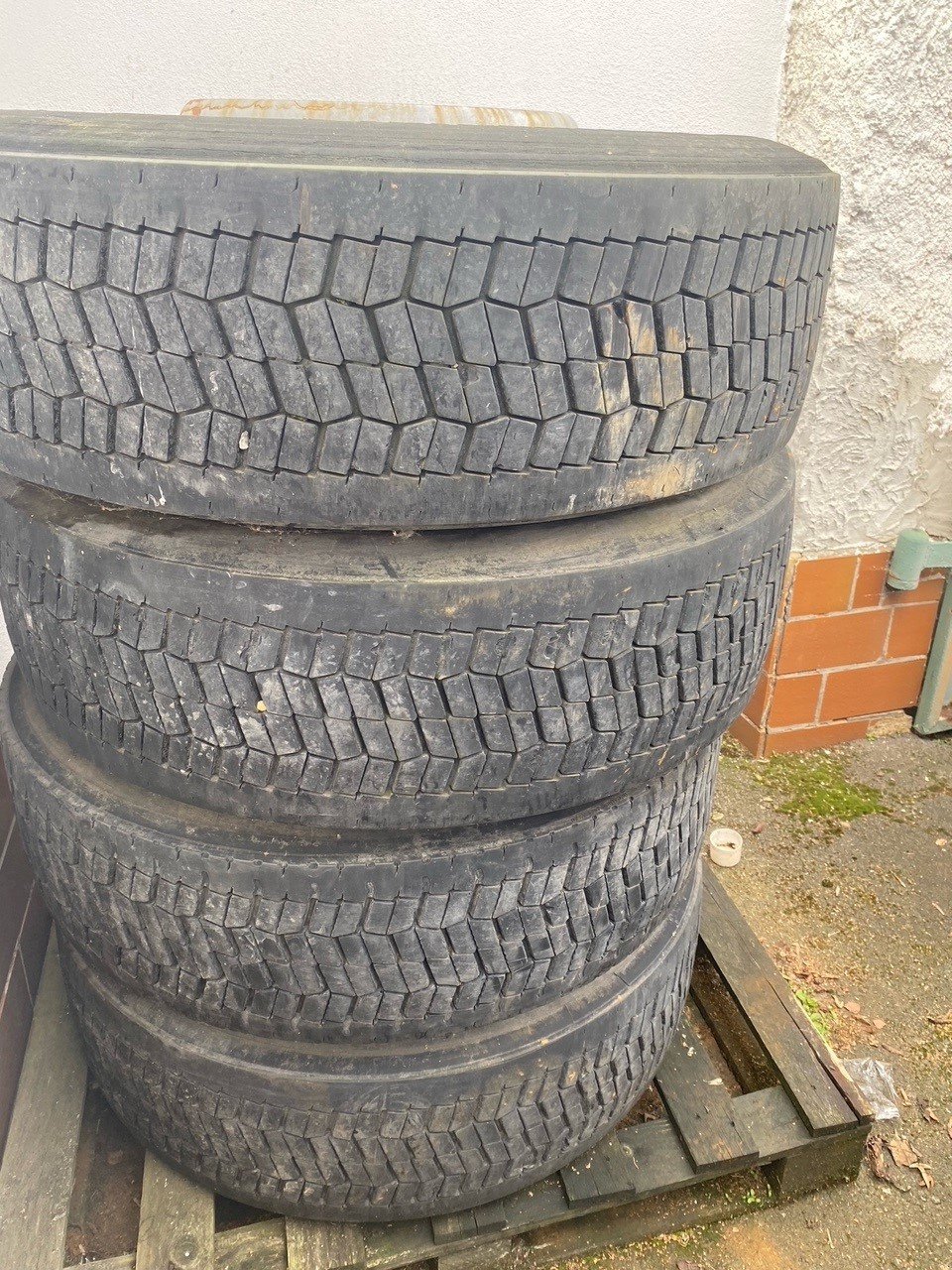 Sonstige Räder & Reifen & Felgen typu Continental 315/70 R22,5, Gebrauchtmaschine w Döllstädt (Zdjęcie 2)