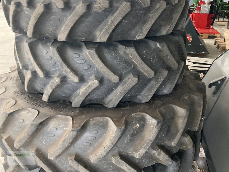 Sonstige Räder & Reifen & Felgen typu Deutz-Fahr Komplettradsatz 340/85R24 + 340/85R38, Gebrauchtmaschine w Beilngries