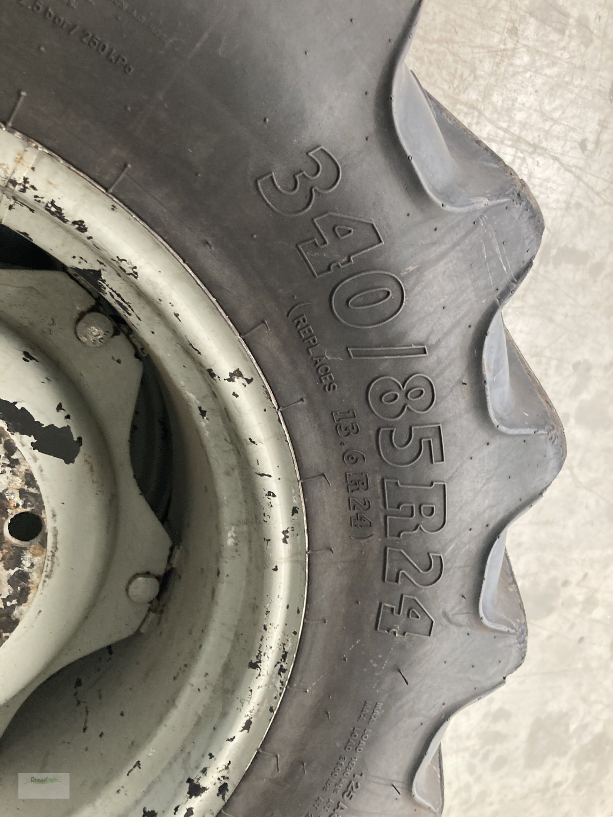 Sonstige Räder & Reifen & Felgen typu Deutz-Fahr Komplettradsatz 340/85R24 + 340/85R38, Gebrauchtmaschine w Beilngries (Zdjęcie 2)