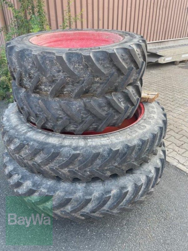 Sonstige Räder & Reifen & Felgen des Typs Fendt Satz Pflegeräder Fendt  280/85 R 28 BKT 270/95 R 44 Firestone, Gebrauchtmaschine in Fürth (Bild 1)