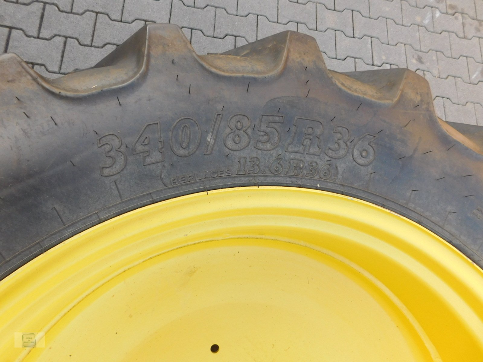 Sonstige Räder & Reifen & Felgen a típus GKN 340/85R36 BKT, Gebrauchtmaschine ekkor: Gross-Bieberau (Kép 3)