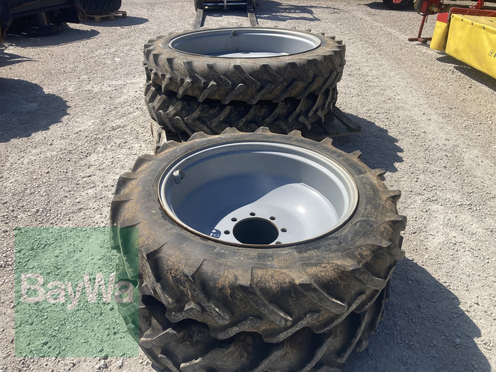 Sonstige Räder & Reifen & Felgen typu Grasdorf Pflegeräder Satz 270/95 R32 270/95 R48 Deutz DX 2 Meter  (Fendt etc.), Gebrauchtmaschine v Dinkelsbühl (Obrázek 3)