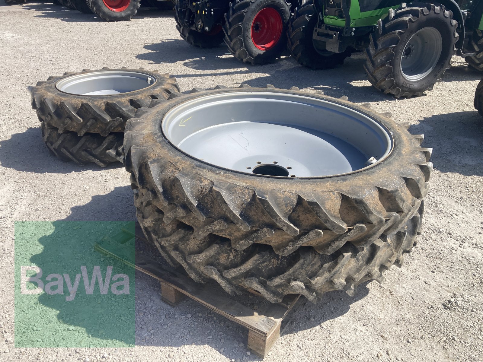 Sonstige Räder & Reifen & Felgen типа Grasdorf Pflegeräder Satz 270/95 R32 270/95 R48 Deutz DX 2 Meter  (Fendt etc.), Gebrauchtmaschine в Dinkelsbühl (Фотография 5)