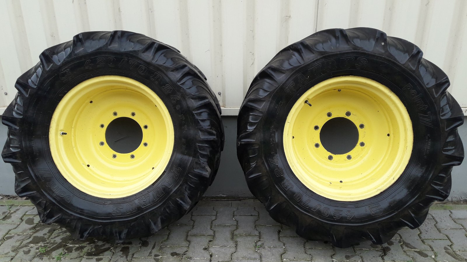 Sonstige Räder & Reifen & Felgen типа John Deere 420/70 R24, Gebrauchtmaschine в Altdorf (Фотография 1)