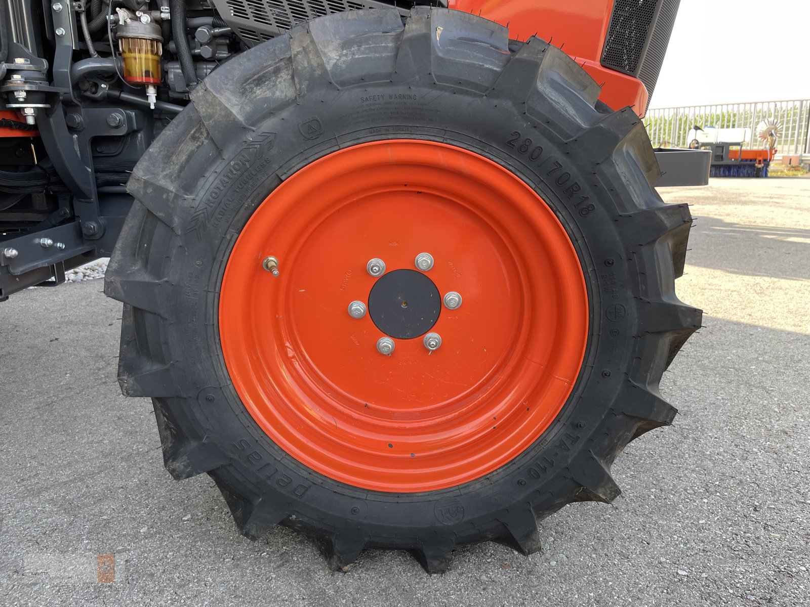 Sonstige Räder & Reifen & Felgen del tipo Petlas Reifen Ackerreifen für Kubota L1-522 280/70R18 380/70R28, Neumaschine en Biessenhofen (Imagen 6)