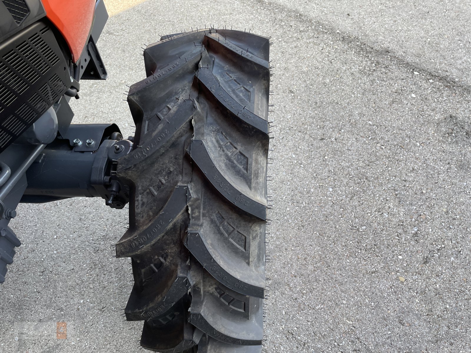 Sonstige Räder & Reifen & Felgen a típus Petlas Reifen Ackerreifen für Kubota L1-522 280/70R18 380/70R28, Neumaschine ekkor: Biessenhofen (Kép 7)