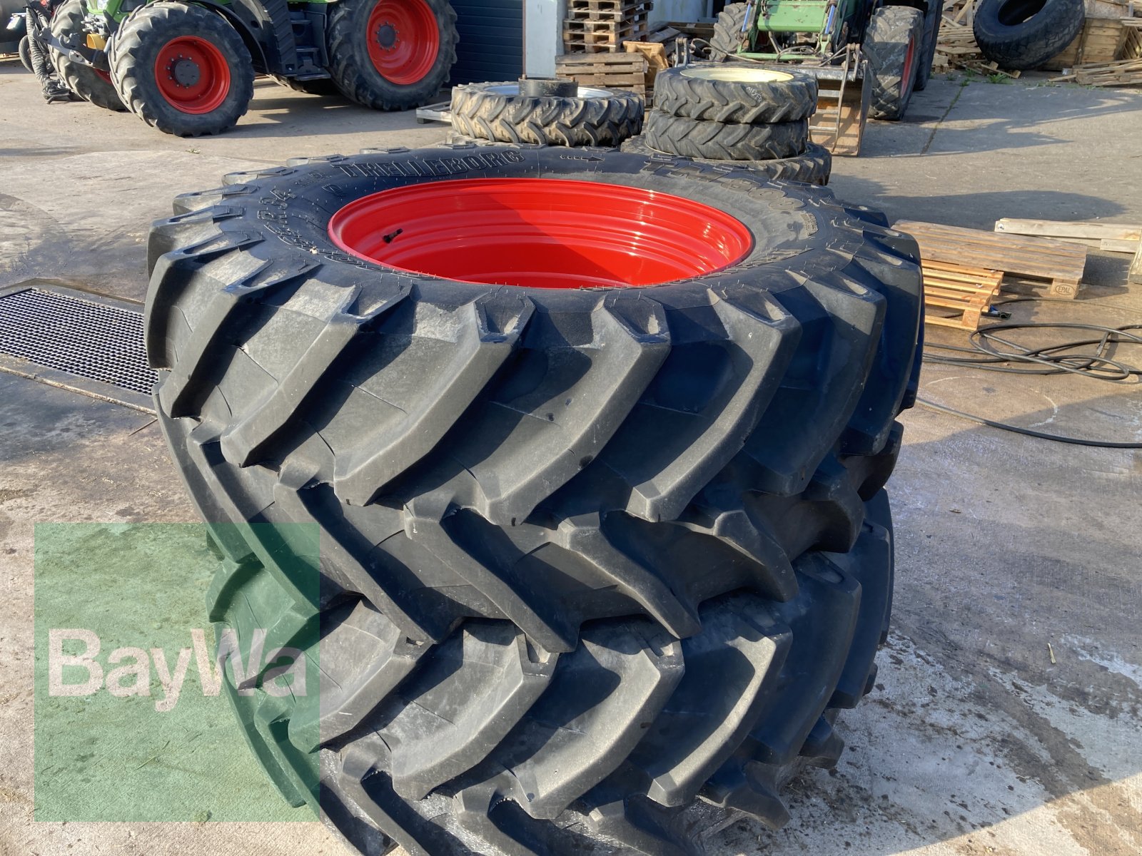 Sonstige Räder & Reifen & Felgen van het type Trelleborg 600/65 R34 TM800 High Speed Felgen für Fendt 900 Vario mit Reifendruckregelanlage, Gebrauchtmaschine in Dinkelsbühl (Foto 1)