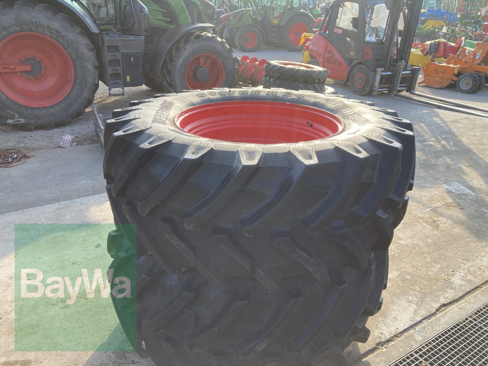 Sonstige Räder & Reifen & Felgen a típus Trelleborg 600/65 R34 TM800 High Speed Felgen für Fendt 900 Vario mit Reifendruckregelanlage, Gebrauchtmaschine ekkor: Dinkelsbühl (Kép 3)