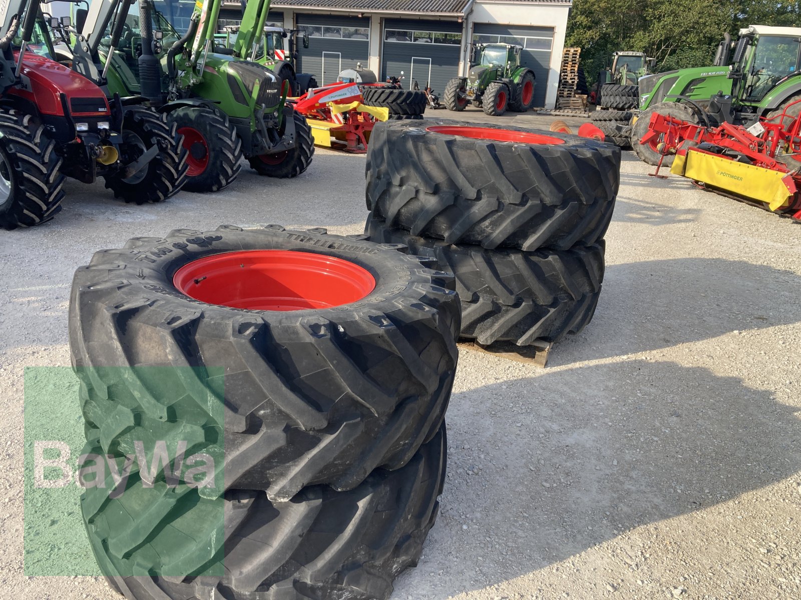 Sonstige Räder & Reifen & Felgen van het type Trelleborg Rädersatz 600/65 R28 + 650/75 R38 passend für Fendt 700 S4/SCR, Gebrauchtmaschine in Dinkelsbühl (Foto 2)