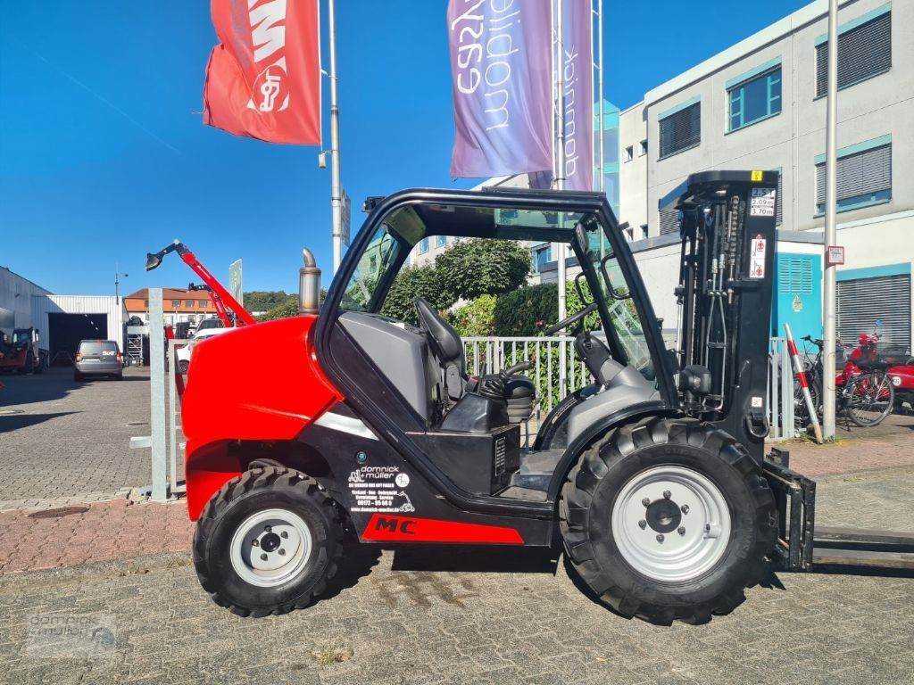 Sonstige Stapler van het type Manitou MC 25-4 ST5B S1 Buggy, Gebrauchtmaschine in Friedrichsdorf (Foto 3)