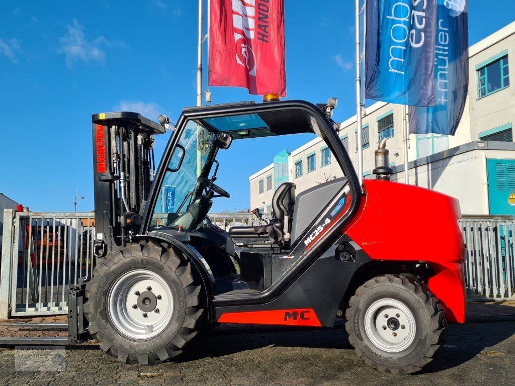 Sonstige Stapler van het type Manitou MC 25-4 ST5B S1 Buggy, Gebrauchtmaschine in Friedrichsdorf (Foto 5)