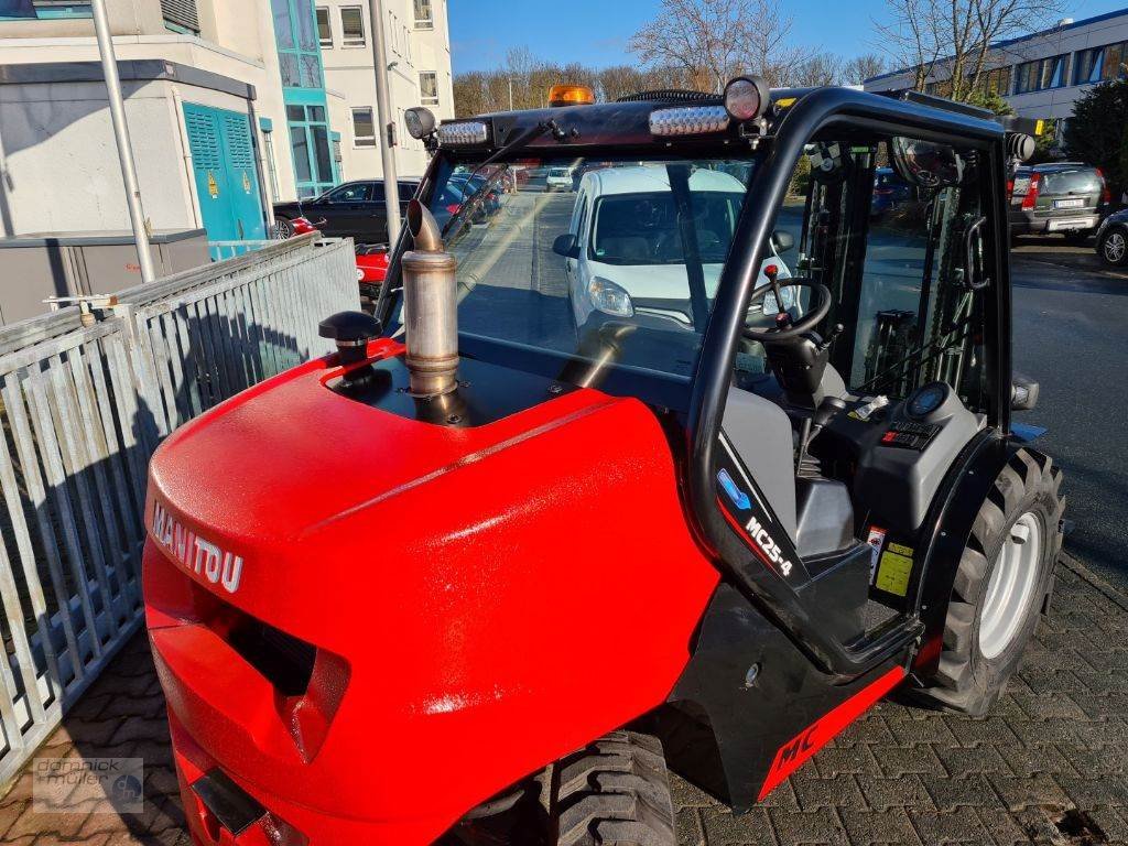 Sonstige Stapler van het type Manitou MC 25-4 ST5B S1 Buggy, Gebrauchtmaschine in Friedrichsdorf (Foto 4)