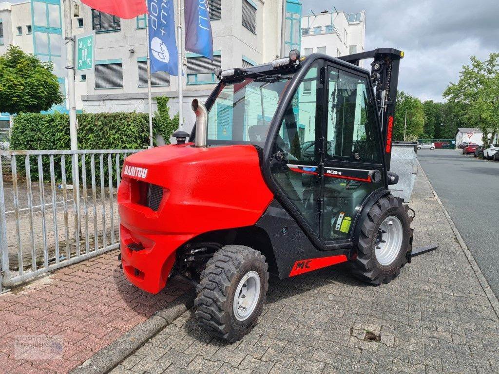 Sonstige Stapler of the type Manitou MC 25-4 ST5B S1, Gebrauchtmaschine in Friedrichsdorf (Picture 3)