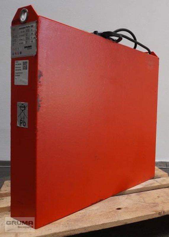 Sonstige Teile du type Gruma 24 Volt 2 PzB 200 Ah, Gebrauchtmaschine en Friedberg-Derching (Photo 1)