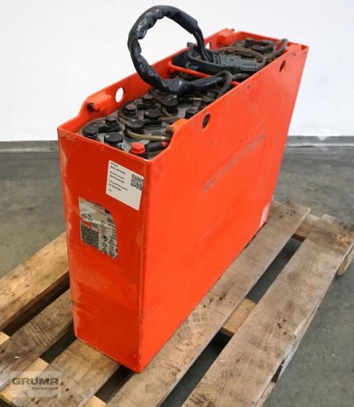 Sonstige Teile typu Gruma 24 Volt 3 PzS 375 Ah, Gebrauchtmaschine v Friedberg-Derching (Obrázek 1)