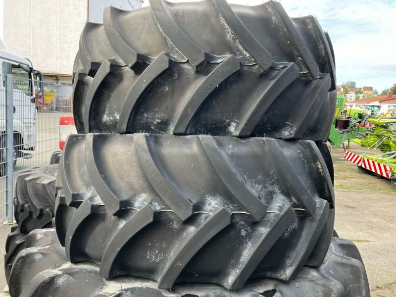 Sonstige Traktoren tipa CLAAS 420/65R20 540/65R28 ABVERKAUF, Neumaschine u Cham (Slika 1)