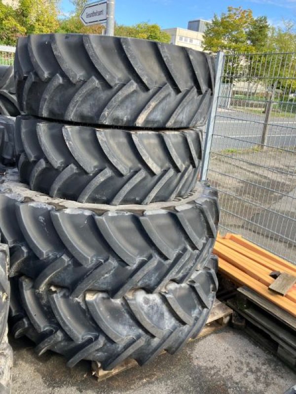 Sonstige Traktoren typu CLAAS 440/65R28 480/70R38 ABVERKAUF, Neumaschine w Cham (Zdjęcie 1)