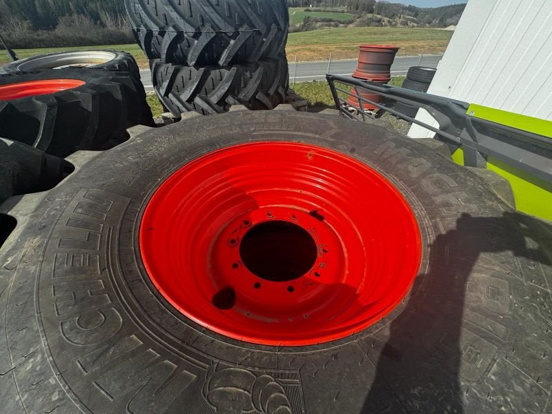 Sonstige Traktoren du type CLAAS RADSATZ 600 / 65 R28 MICHELIN, Neumaschine en Hollfeld (Photo 3)