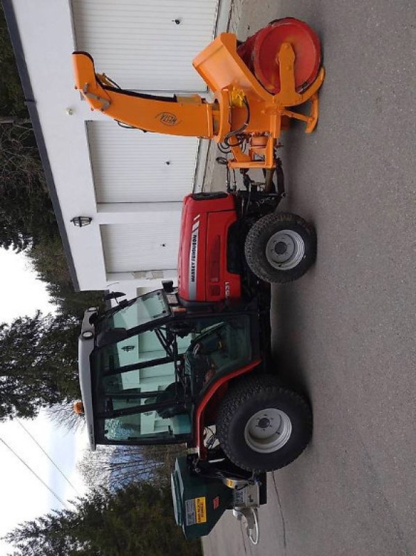 Sonstige Traktoren of the type Massey Ferguson 1531, Gebrauchtmaschine in Chesières (Picture 2)