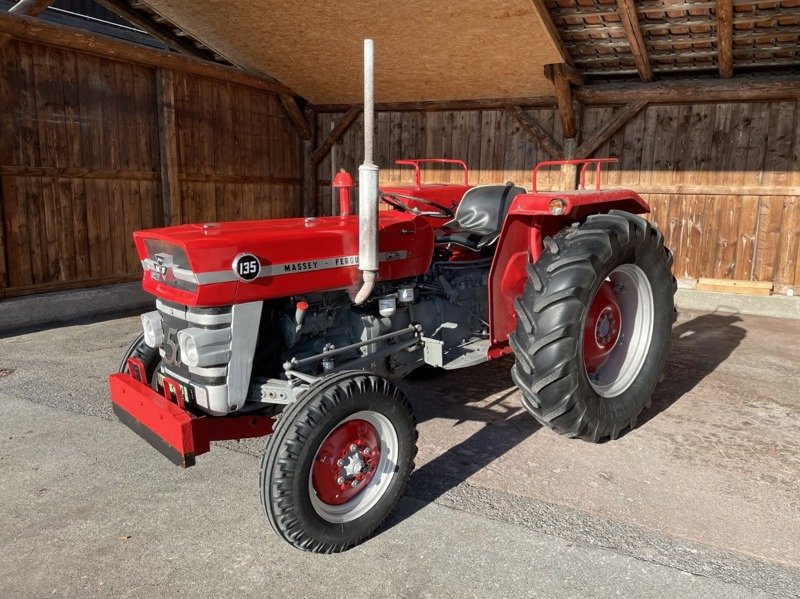 Sonstige Traktoren du type Massey Ferguson MF 135, Gebrauchtmaschine en Meggen LU (Photo 1)