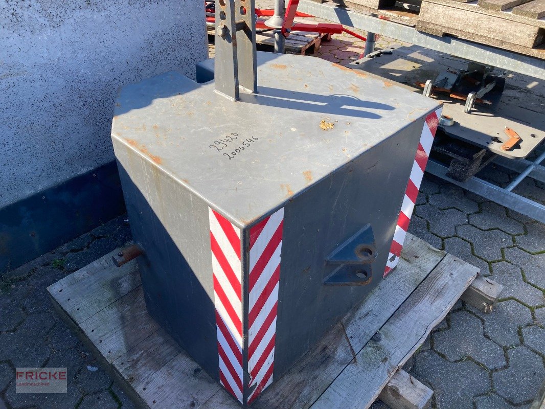 Sonstige Traktoren za tip Sonstige Frontgewicht 1000 KG Stahl & Beton, Gebrauchtmaschine u Bockel - Gyhum (Slika 1)