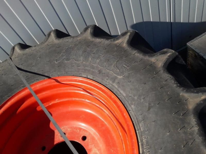 Sonstige Traktoren tipa Sonstige RADSATZ 420 / 70 R24 MITAS, Neumaschine u Hollfeld (Slika 6)