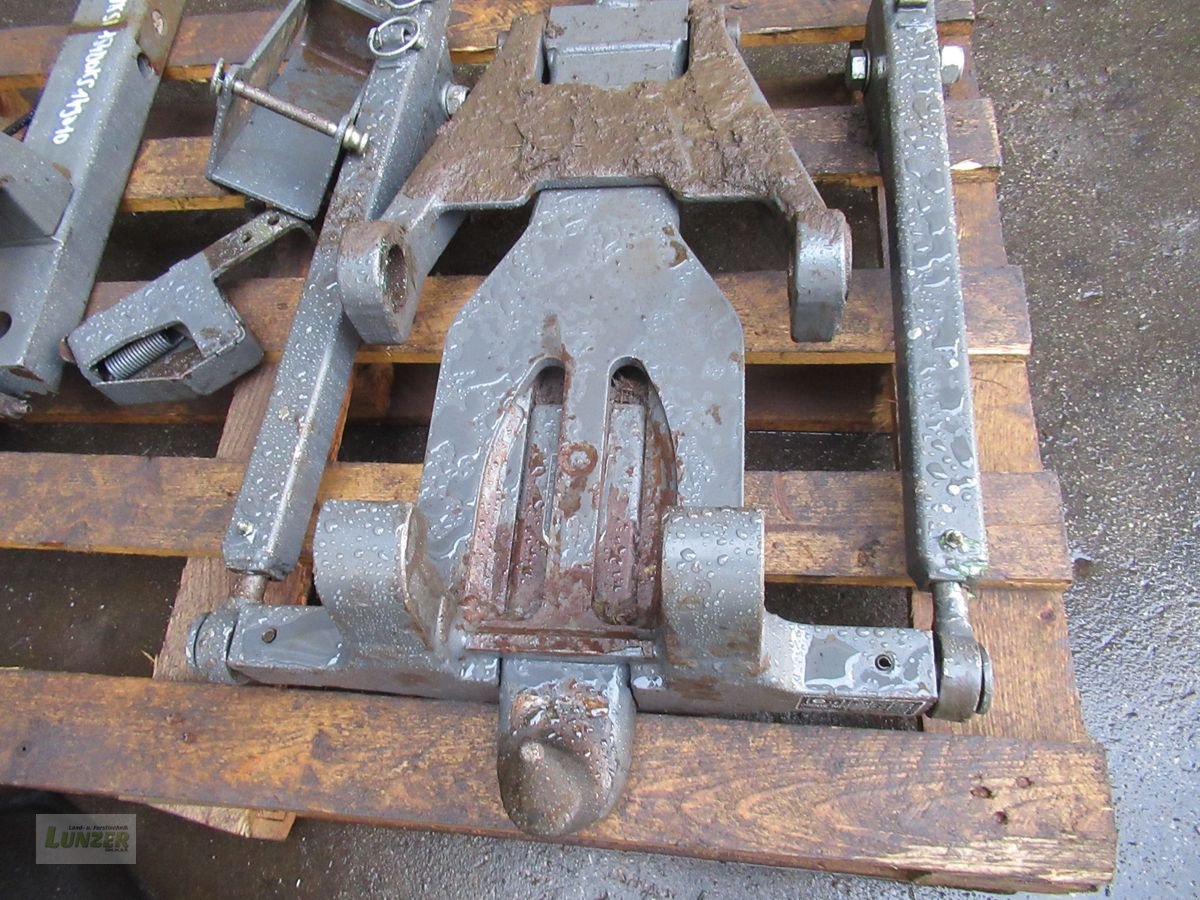 Sonstige Traktorteile of the type Sonstige Hitch-Anhängevorrichtung für Valtra, Gebrauchtmaschine in Kaumberg (Picture 2)