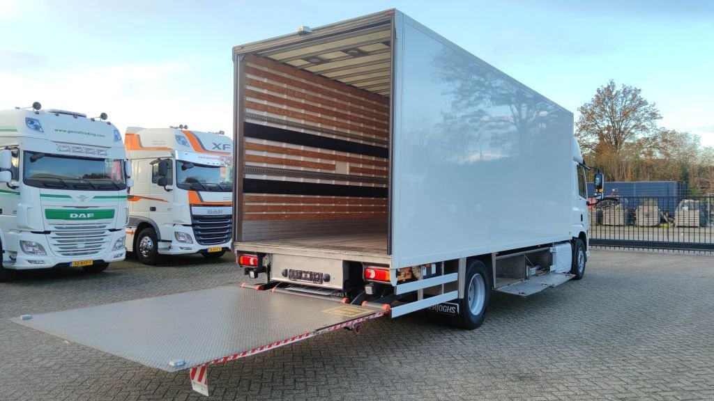 Sonstige Transporttechnik tip DAF FA CF290 4x2 Spacecab Euro6 - Gesloten Bak - Laadklep 2500KG - S, Gebrauchtmaschine in Oud Gastel (Poză 3)