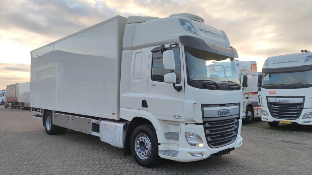 Sonstige Transporttechnik Türe ait DAF FA CF290 4x2 Spacecab Euro6 - Gesloten Bak - Laadklep 2500KG - S, Gebrauchtmaschine içinde Oud Gastel (resim 2)