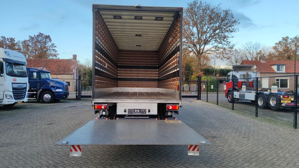 Sonstige Transporttechnik van het type DAF FA CF290 4x2 Spacecab Euro6 - Gesloten Bak - Laadklep 2500KG - S, Gebrauchtmaschine in Oud Gastel (Foto 10)