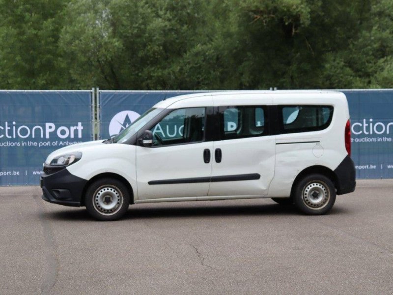 Sonstige Transporttechnik tip Fiat Dobl&ograve; Cargo Maxi, Gebrauchtmaschine in Antwerpen (Poză 1)