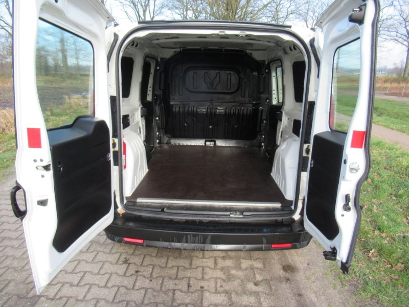 Sonstige Transporttechnik typu Fiat doblo cargo maxi benzine lange, Gebrauchtmaschine v Borne (Obrázek 1)