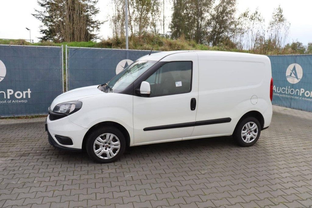 Sonstige Transporttechnik tip Fiat DOBLO, Gebrauchtmaschine in Antwerpen (Poză 1)