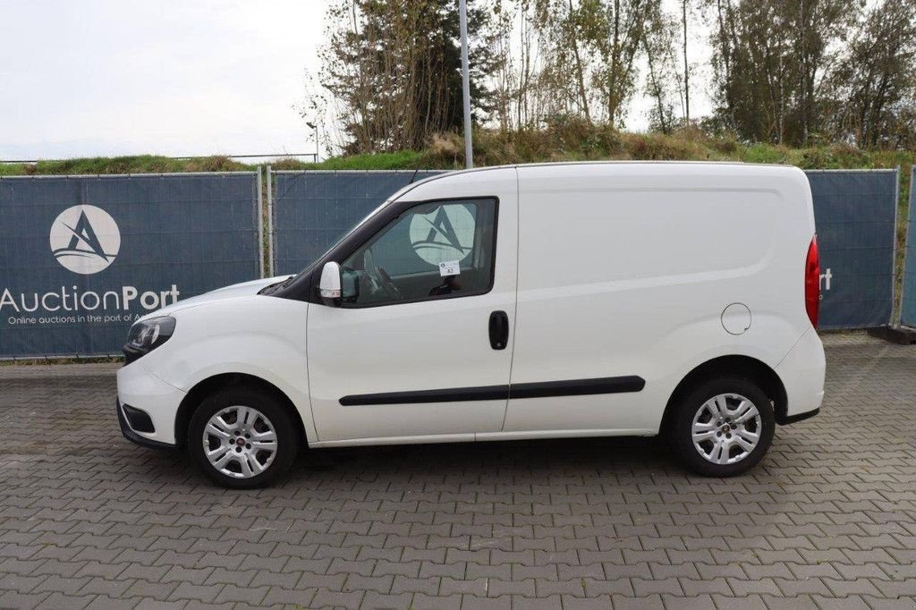 Sonstige Transporttechnik des Typs Fiat DOBLO, Gebrauchtmaschine in Antwerpen (Bild 2)