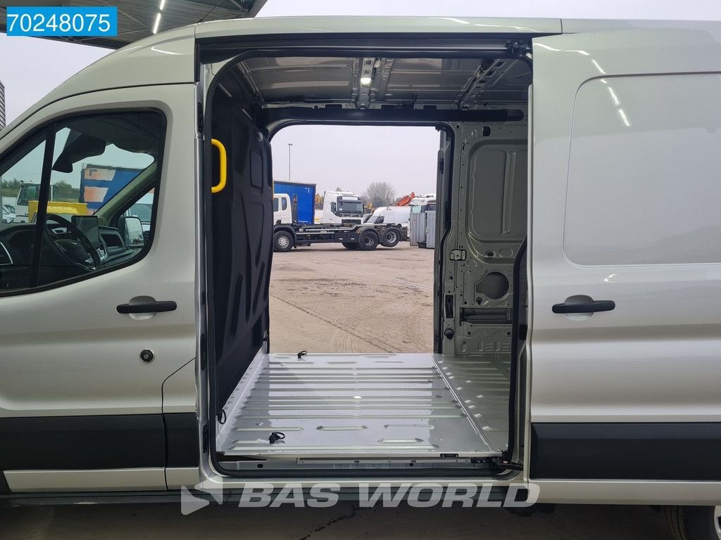 Sonstige Transporttechnik des Typs Ford Transit 165pk Automaat Limited Dubbele schuifdeur L3H2 ACC 360ca, Neumaschine in Veghel (Bild 3)