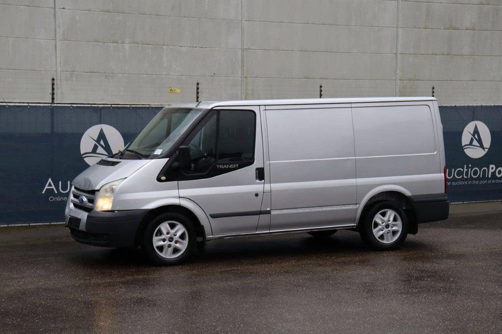 Sonstige Transporttechnik des Typs Ford Transit 260S, Gebrauchtmaschine in Antwerpen (Bild 10)