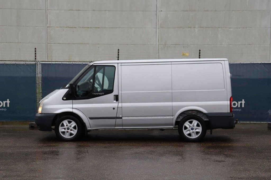 Sonstige Transporttechnik des Typs Ford Transit 260S, Gebrauchtmaschine in Antwerpen (Bild 2)