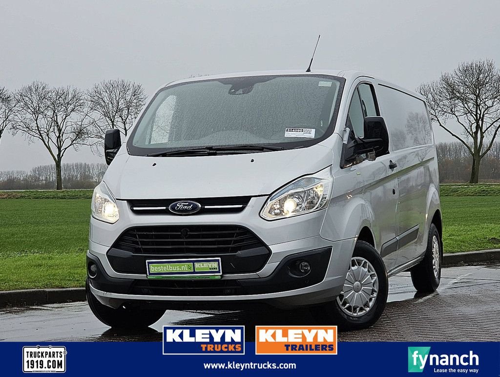 Sonstige Transporttechnik van het type Ford Transit Custom l2h1 airco trekhaak!, Gebrauchtmaschine in Vuren (Foto 1)