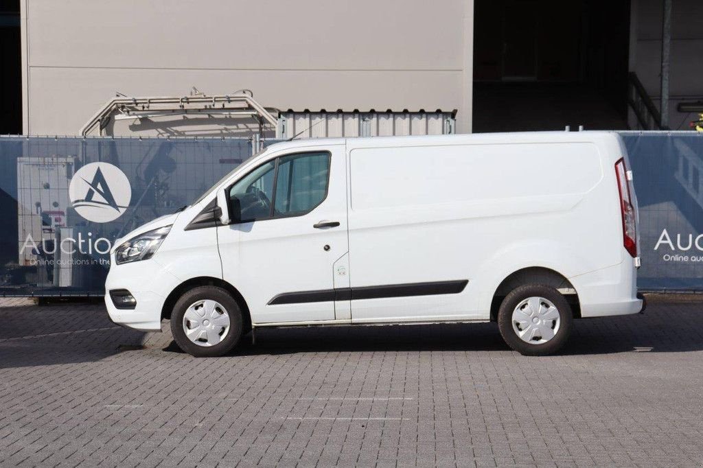 Sonstige Transporttechnik des Typs Ford Transit Custom, Gebrauchtmaschine in Antwerpen (Bild 2)