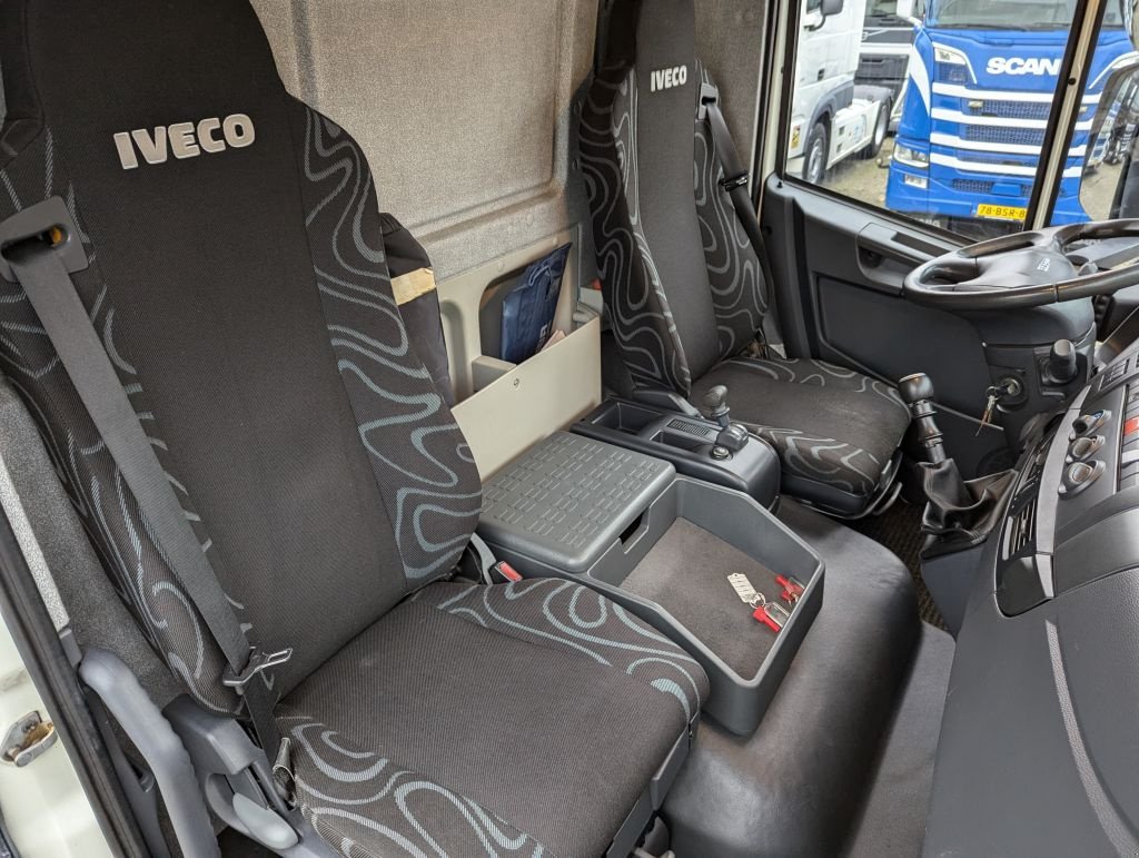 Sonstige Transporttechnik Türe ait Iveco 120E22 Eurocargo 4x2 Daycab Euro5 - GeslotenBak 7.25m + Laadklep, Gebrauchtmaschine içinde Oud Gastel (resim 8)