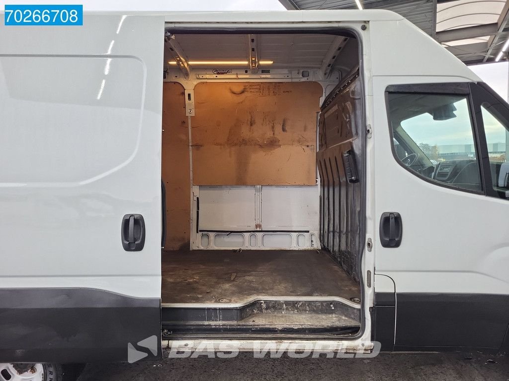 Sonstige Transporttechnik типа Iveco Daily 35C14 L2H2 Dubbellucht 3500kg trekhaak L2H2 Airco Cruise L, Gebrauchtmaschine в Veghel (Фотография 7)