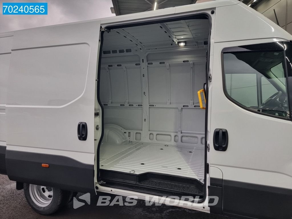 Sonstige Transporttechnik of the type Iveco Daily 35C18 3.0L Automaat Dubbellucht L2H2 LED ACC Navi Camera P, Neumaschine in Veghel (Picture 8)